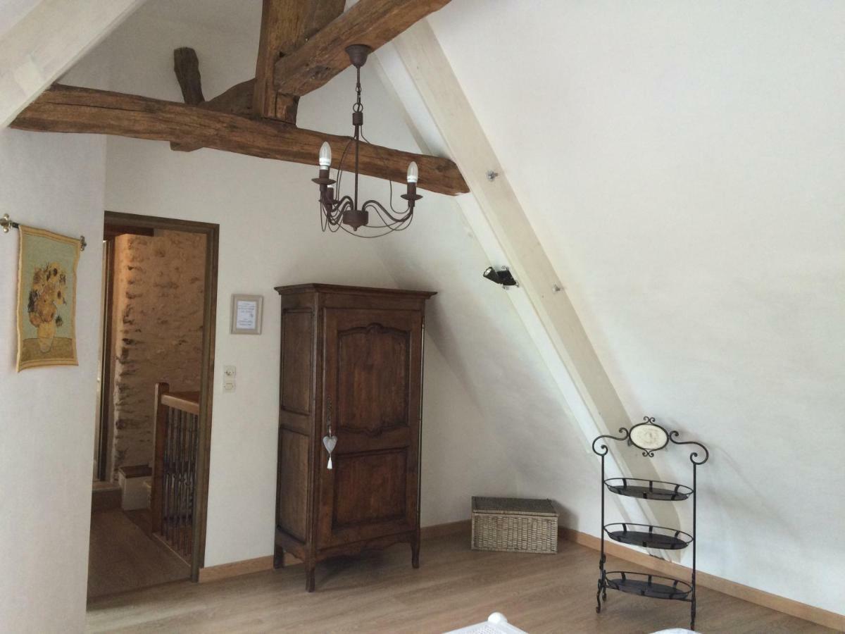 La Bihourderie Bed and Breakfast Azay-sur-Indre Exteriör bild